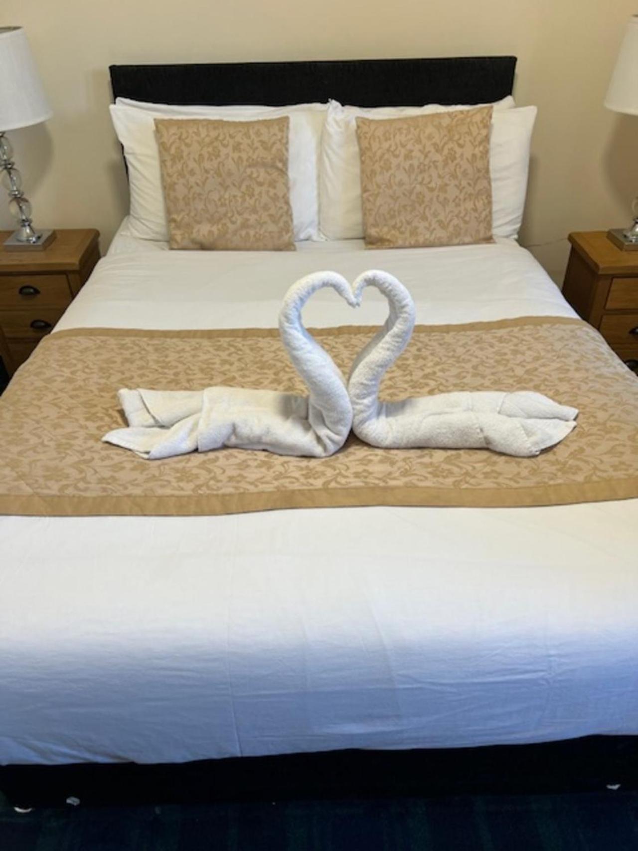 אינברנס The Waverley Guest House מראה חיצוני תמונה