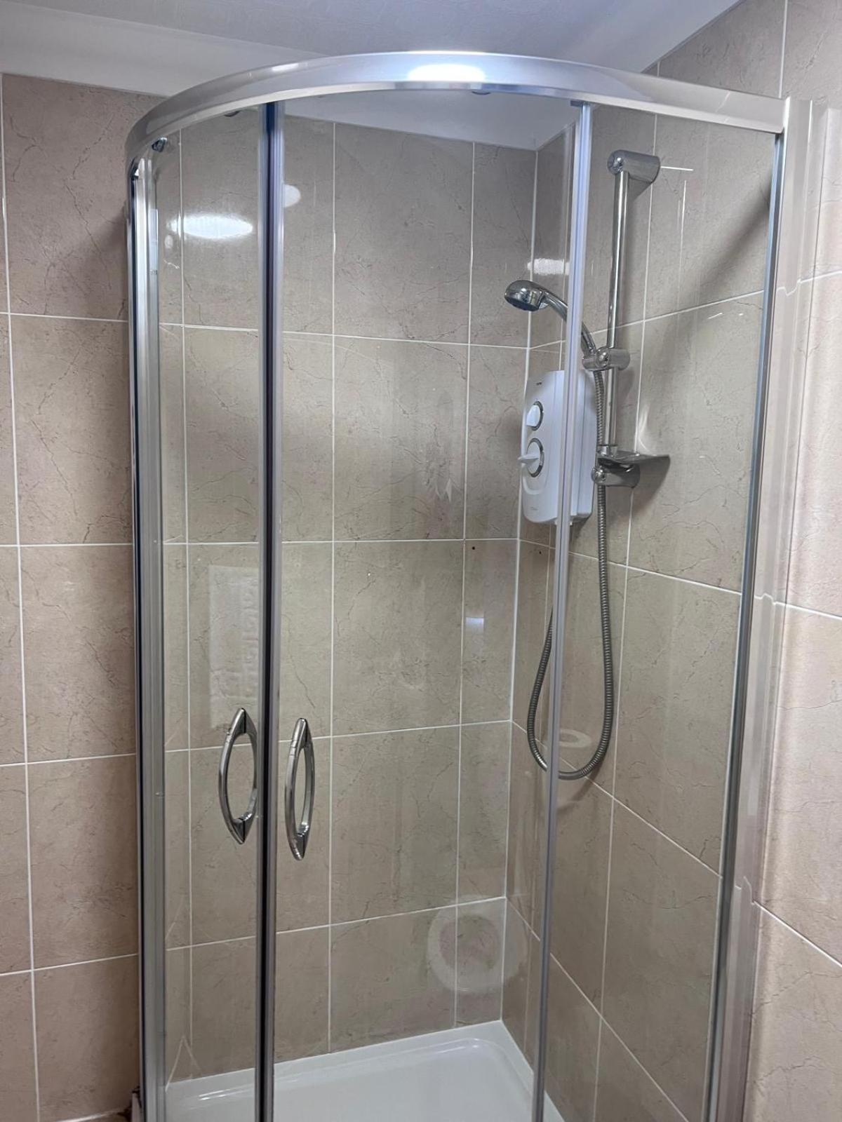 אינברנס The Waverley Guest House מראה חיצוני תמונה