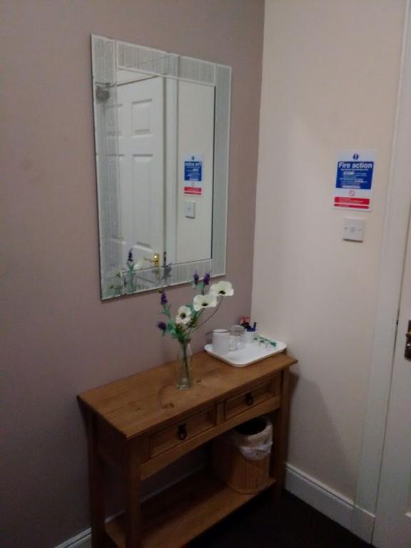 אינברנס The Waverley Guest House מראה חיצוני תמונה